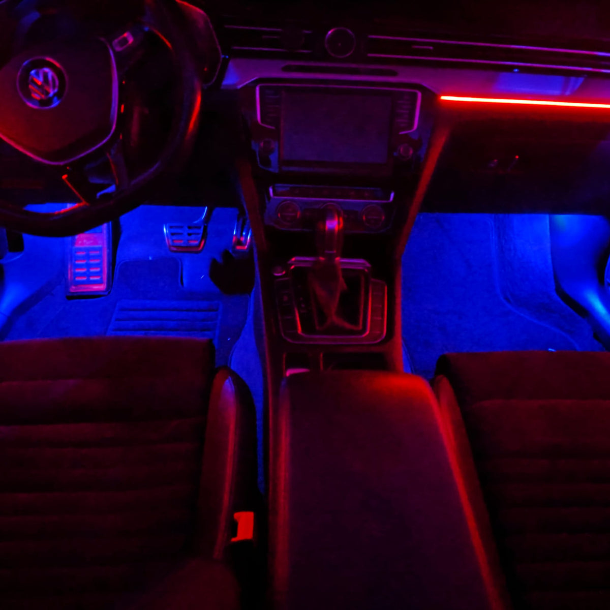 Volkswagen Passat B8 Kit Led Ambient Light RGB Universale Gioco di luc ...