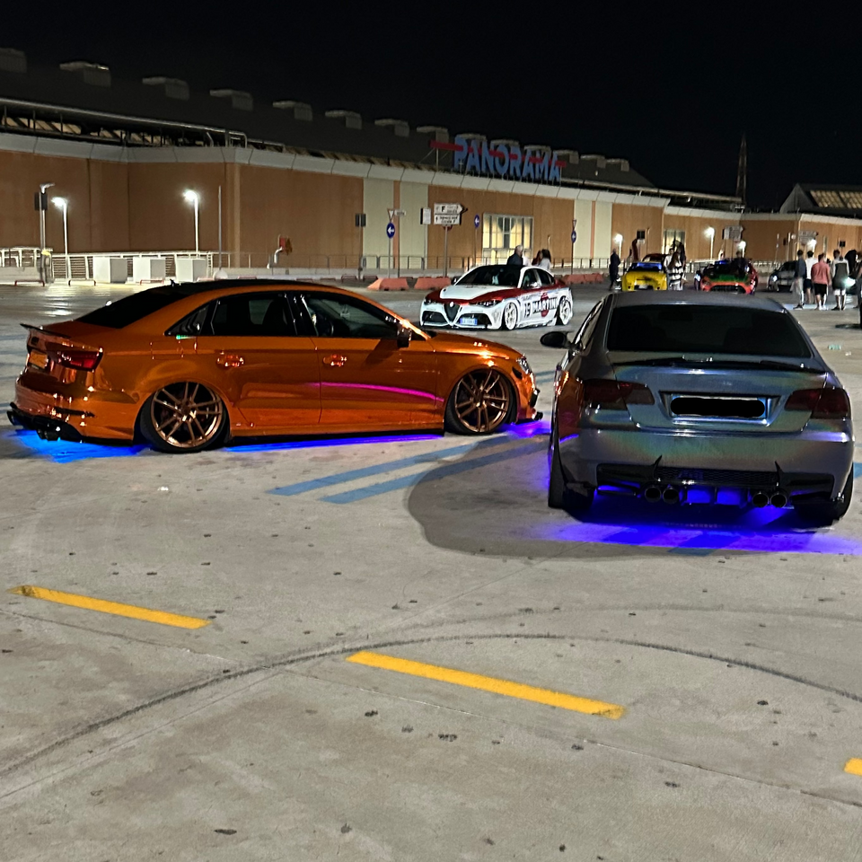 bmw luci sotto scocca